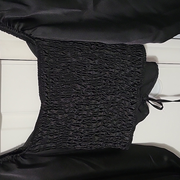Ruched off shoulder top - Picture 3 of 3